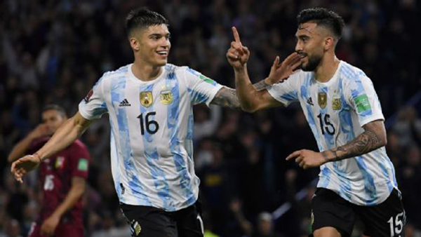 Argentina 3-0 Venezuela: Ngày của De Paul và Di Maria - Ảnh 1.