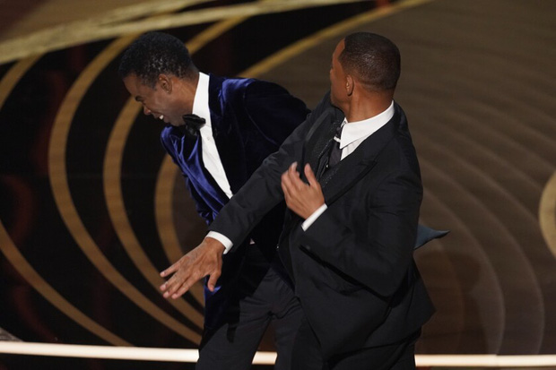 Lý do Will Smith tát thẳng mặt đồng nghiệp trên sóng OSCAR: Hóa ra câu đùa vô duyên xoáy vào nỗi đau bệnh tật của vợ nam tài tử? - Ảnh 3.