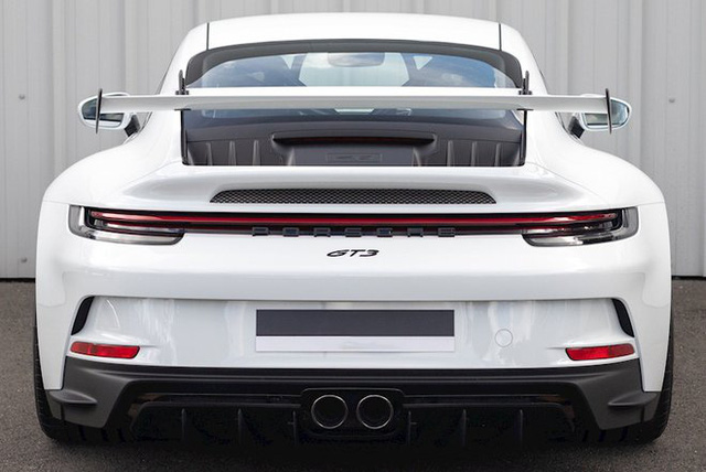 Không phải Cường Đô La, ông Đặng Lê Nguyên Vũ mới là người đầu tiên tậu xe sang Porsche 911 GT3 đời 2022 tại Việt Nam - Ảnh 4.