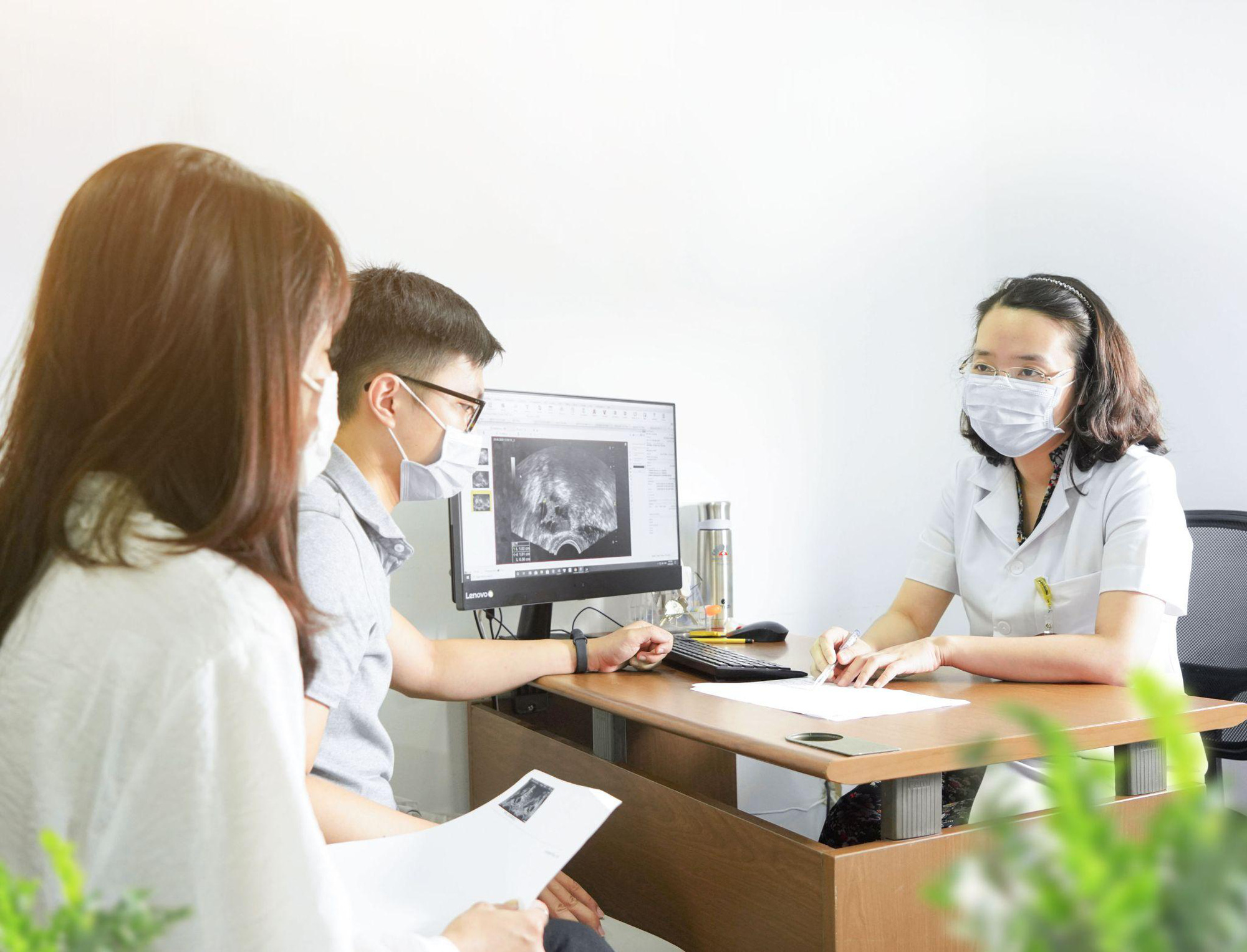 Giải quyết bài toán chi phí, chắp cánh giấc mơ làm cha mẹ của các cặp đôi hiếm muộn - Ảnh 3. Giải quyết bài toán chi phí, chắp cánh giấc mơ làm cha mẹ của các cặp đôi hiếm muộn - Ảnh 3.