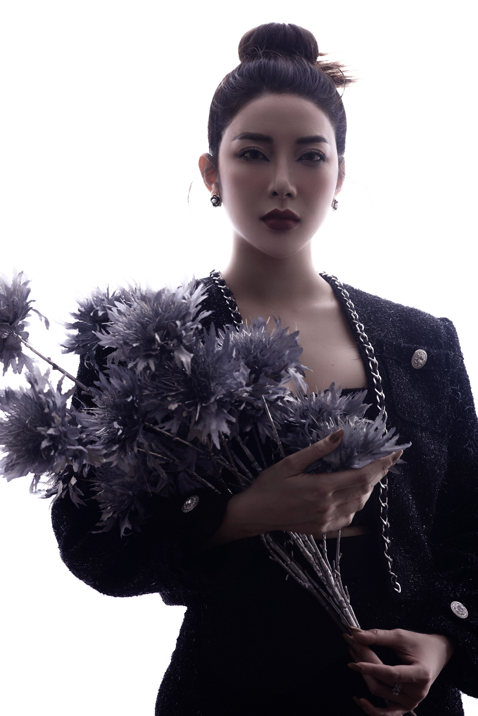 Diễn viên Yan My xinh đẹp trong loạt ảnh mới, mong sớm tìm được một nửa - Ảnh 2. Diễn viên Yan My xinh đẹp trong loạt ảnh mới, mong sớm tìm được một nửa - Ảnh 2.