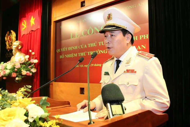 Hai thứ trưởng Bộ Công an chuyển giao chức danh tư pháp - Ảnh 1.