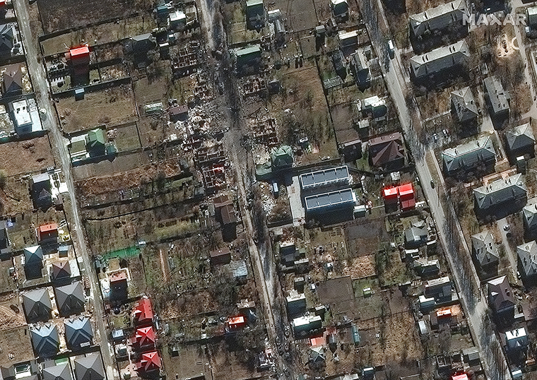 Toàn cảnh chiến sự Ukraine từ ảnh vệ tinh - Khốc liệt ở cửa ngõ Kiev - Ảnh 3.