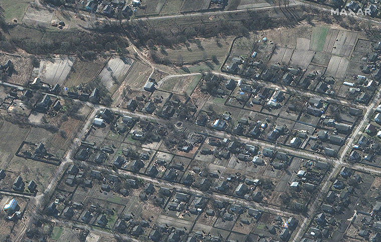 Toàn cảnh chiến sự Ukraine từ ảnh vệ tinh - Khốc liệt ở cửa ngõ Kiev - Ảnh 5.