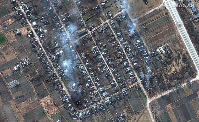Toàn cảnh chiến sự Ukraine từ ảnh vệ tinh - Khốc liệt ở cửa ngõ Kiev - Ảnh 4.
