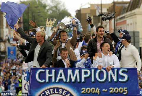 Toàn bộ 21 danh hiệu của Chelsea dưới thời tỷ phú mê bóng đá Abramovich - Ảnh 2.