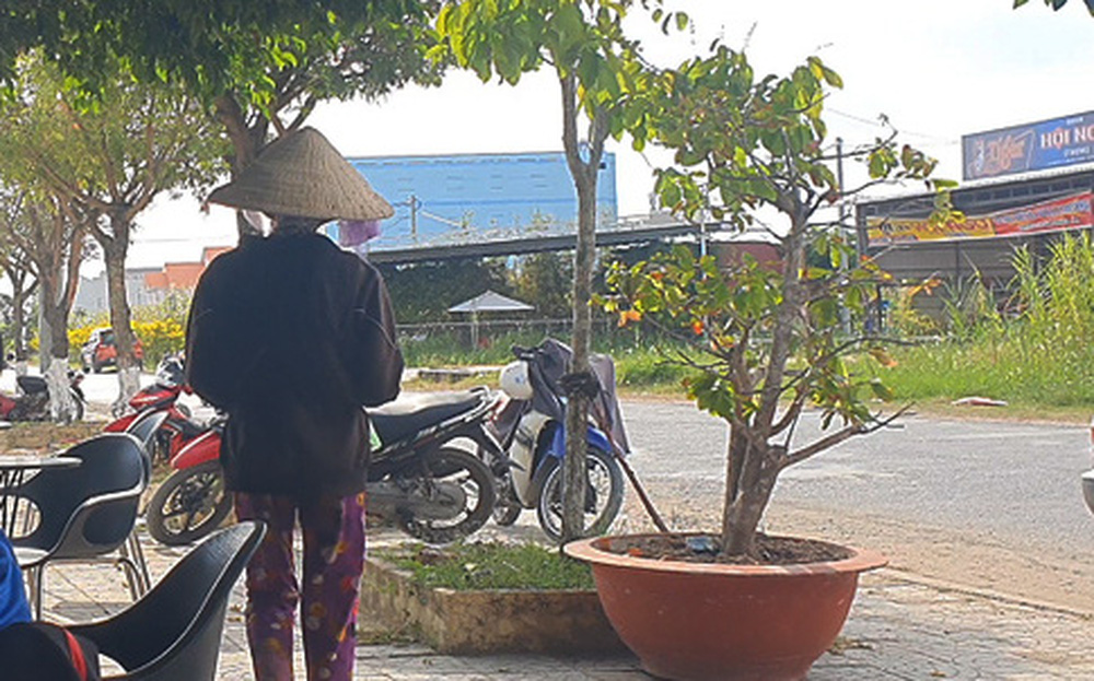 Người giấu mặt thu thập chứng cứ vụ bé gái bị đánh: Tôi nghe âm thanh đánh mà ám ảnh mãi - Ảnh 1. Người giấu mặt thu thập chứng cứ vụ bé gái bị đánh: Tôi nghe âm thanh đánh mà ám ảnh mãi - Ảnh 1.