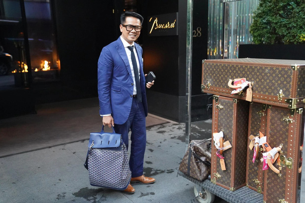  Thái Công lại phát ngôn căng đét: Khi không phải tự xách vali đi du lịch nữa thì mới xài vali Louis Vuitton được - Ảnh 1.