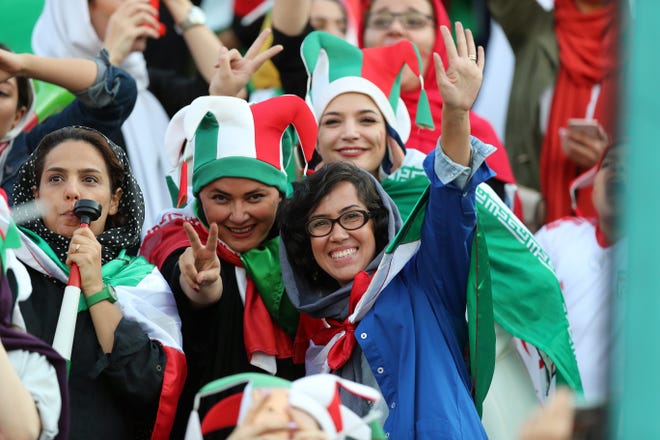 Khó tin: Italy còn cơ hội... dự World Cup 2022 - Ảnh 4.