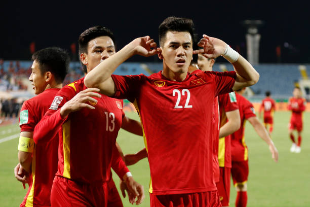 Chinese newspapers released embarrassing statistics about 5 naturalized players, scoring less than Tien Linh - Photo 2.