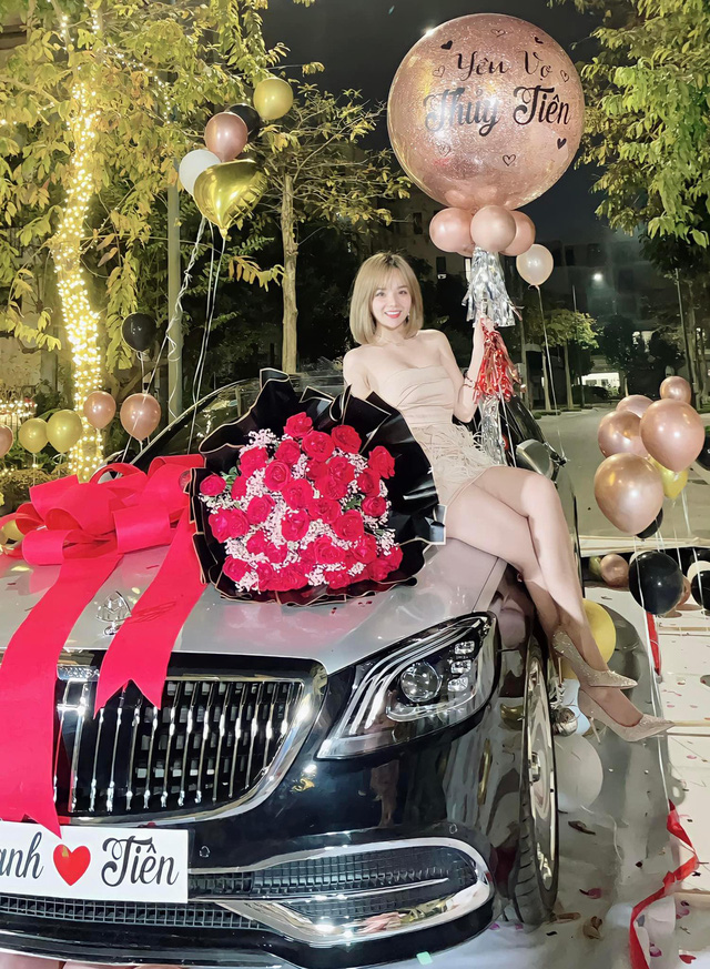 Hot girl bóng đá được chồng tặng Maybach mừng 8/3 là ai?  - Ảnh 6.