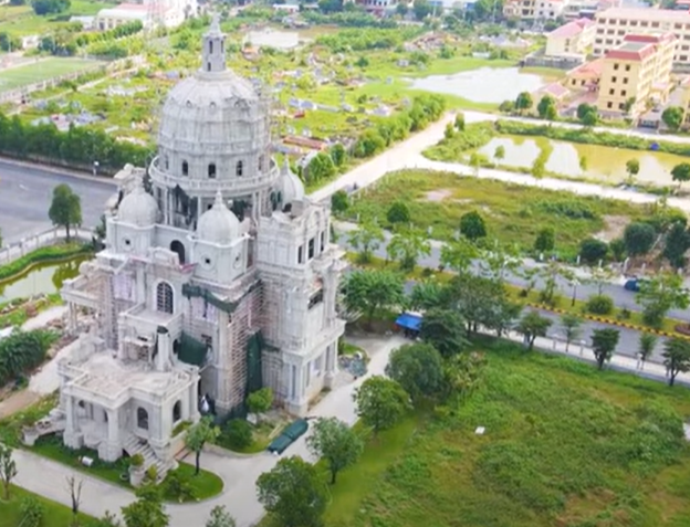  5 lâu đài lừng lững 3000 tỷ của anh em bầu Thụy: Hoành tráng, tỉ mỉ, có cả tượng Chúa cứu thế… xứng tầm ‘anh đại gia ngành điện, em đại gia xi măng’  - Ảnh 7.