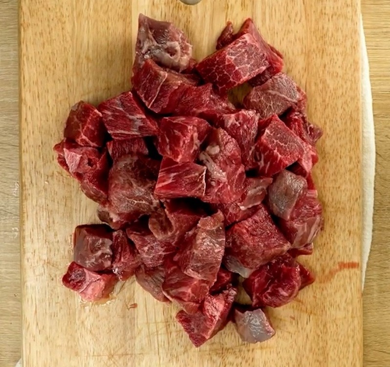 C&aacute;ch l&agrave;m b&ograve; l&uacute;c lắc nướng rau củ mềm thơm lại đậm đ&agrave; hương vị - Ảnh 2.