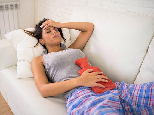 11 cách giúp giảm đau bụng kinh tại nhà - Ảnh 2.