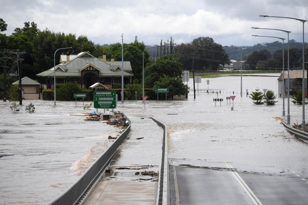 Clip: Nước lũ cuốn trôi xe cộ tại thành phố Sydney sau khi nước Úc hứng chịu lượng mưa kỷ lục - Ảnh 5.