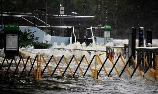 Clip: Nước lũ cuốn trôi xe cộ tại thành phố Sydney sau khi nước Úc hứng chịu lượng mưa kỷ lục - Ảnh 6.
