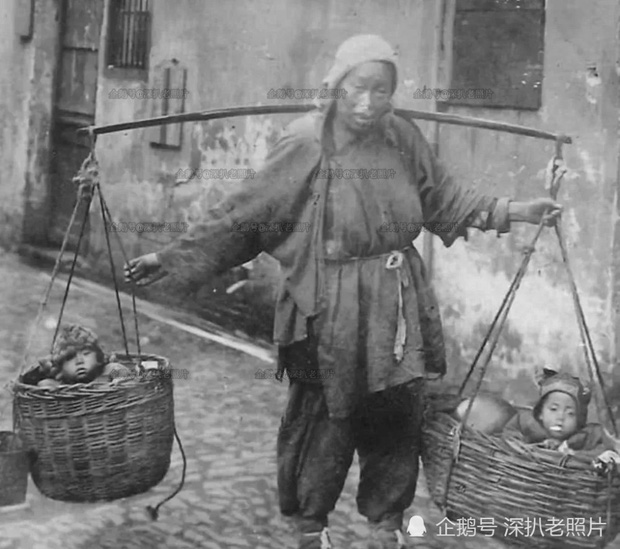 Bộ ảnh Trung Quốc thời nhà Thanh cực lạ: Vừa sống động vừa trầm mặc, mỗi bức ảnh lại ẩn chứa một câu chuyện thú vị của thời đại - Ảnh 5.