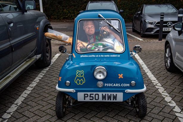 The man who owns the smallest car in the UK, reveals the shocking cost of gas - Photo 4.