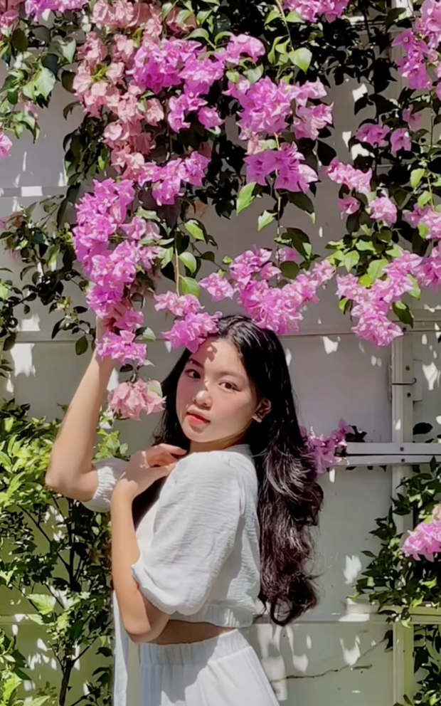 Định nghĩa cực phẩm: Lọ Lem nh&agrave; MC Quyền Linh khoe cận cảnh l&agrave;n da + g&oacute;c nghi&ecirc;ng thần th&aacute;nh! - Ảnh 5.