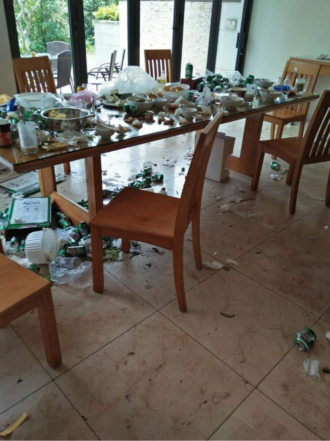 Guests littered the villa indiscriminately, the cleaning staff also showed an attitude that made everyone unhappy - Photo 1.