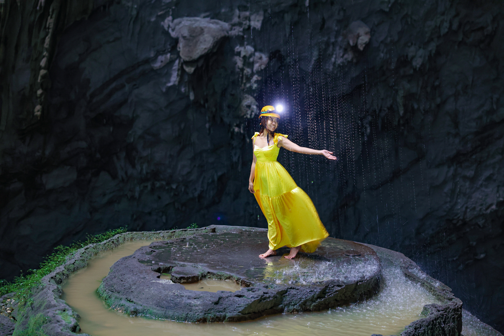 Ngắm vẻ đẹp đầy mê hoặc của hang động Việt vừa được Google vinh danh - Ảnh 7.