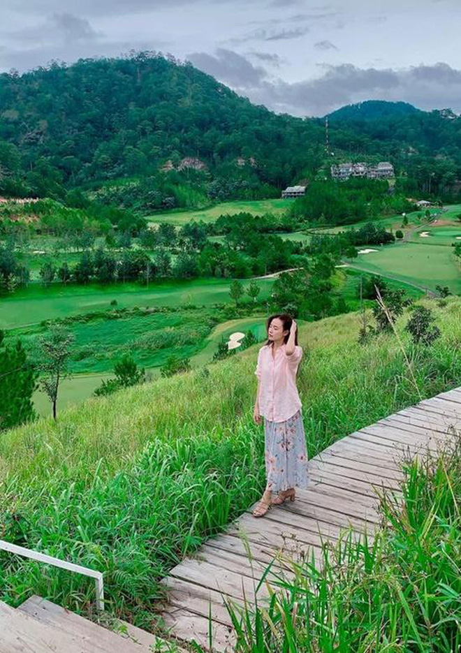 Gi&aacute; chưa đến 1 triệu đồng/đ&ecirc;m, homestay ở Đ&agrave; Lạt c&oacute; g&igrave; m&agrave; khiến đại gia BĐS Midu 5 lần 7 lượt đến nghỉ dưỡng? - Ảnh 1.