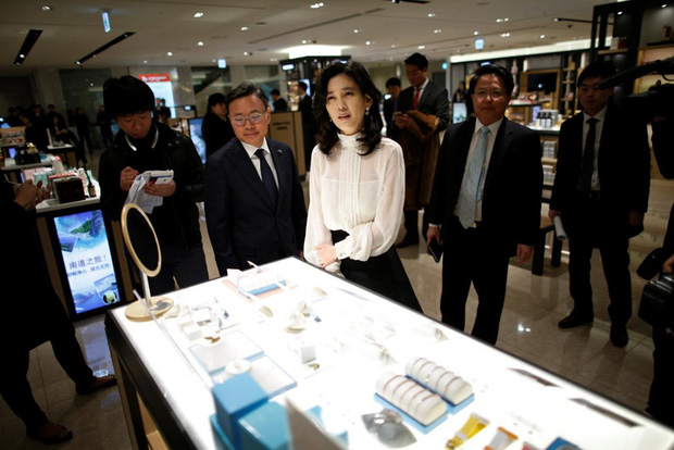 Công chúa của tập đoàn Samsung: Tốt nghiệp đại học danh tiếng, là nữ tỷ phú giàu thứ 2 Hàn Quốc nhưng cuộc đời tóm gọn bằng 2 chữ bi kịch - Ảnh 6.