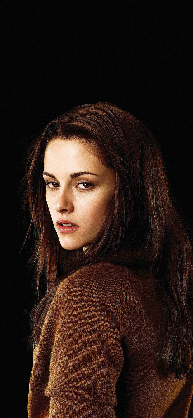  Nhan sắc dàn sao Twilight sau 14 năm: Kristen - Robert thăng cấp ngoạn mục, sao nhí hóa mỹ nữ, sốc nhất người sói 6 múi dồn 1 - Ảnh 4.