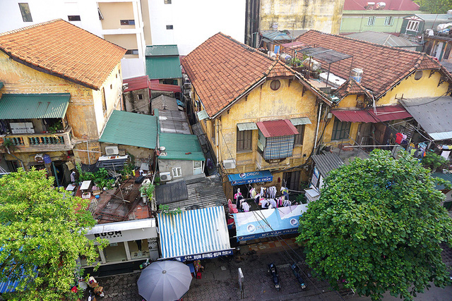 Cận cảnh một trong 600 căn biệt thự cổ được bán ở Hà Nội: Nửa tỷ một mét vuông - Ảnh 3.