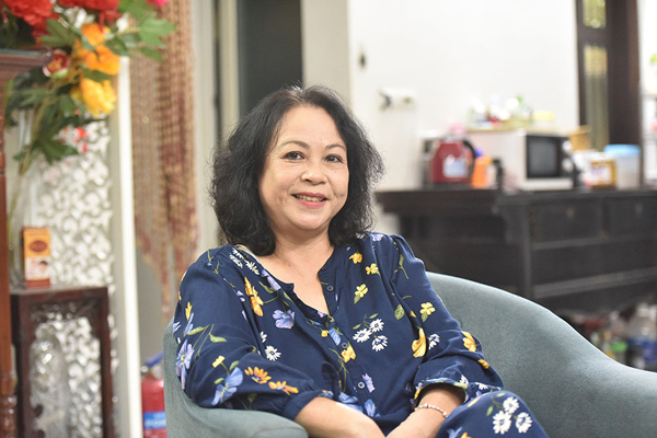 The retirement age of tycoon Phan Quan's wife in The Judge: The beauty of Ha Thanh has a love affair, living a simple life in the late afternoon - Photo 4.