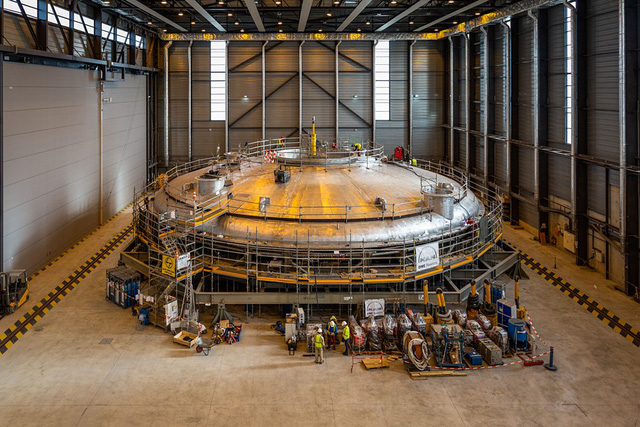 Bên trong lò phản ứng nhiệt hạch lớn nhất thế giới: Mặt trời Nhân tạo ITER sau 12 năm xây dựng - Ảnh 2.