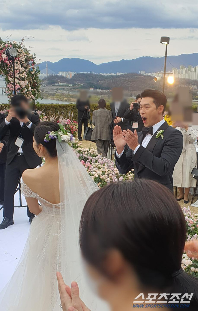  6 cái nhất khiến đám cưới Hyun Bin - Son Ye Jin thành cú nổ châu Á: 200 khách toàn sao khủng, dàn siêu xe và 5 bộ váy cưới tiền tỷ chưa phải là sốc nhất - Ảnh 27.