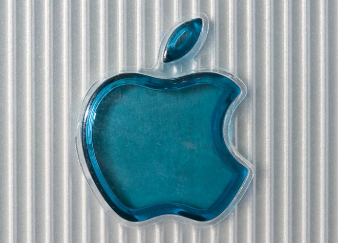 Lịch sử logo 46 năm của Apple: Vì sao quả Táo có vết cắn dở?  - Ảnh 4.