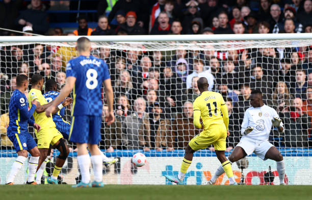 Chelsea made a series of mistakes, shockingly losing 4 goals against the 