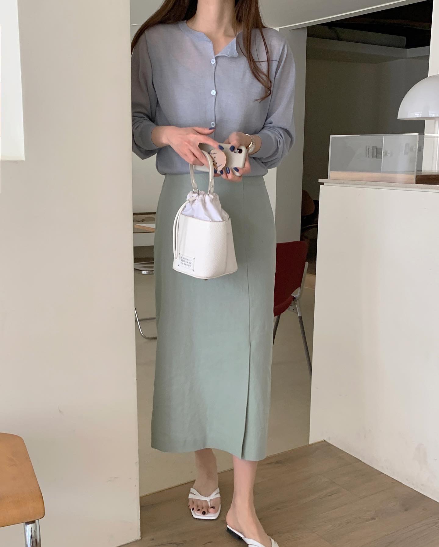 5 món thời trang có thể mua giá rẻ nhưng mặc lên rất sang trọng - Ảnh 16. 5 món thời trang có thể mua giá rẻ nhưng mặc lên rất sang trọng - Ảnh 16.