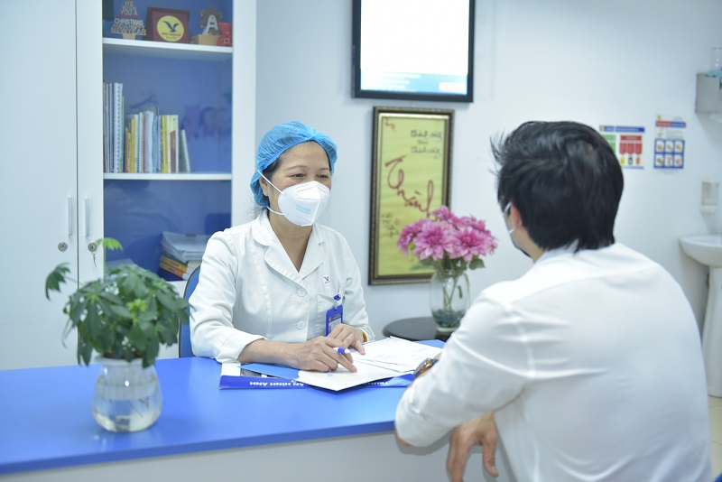 Có đến 203 triệu chứng của hậu COVID-19, Bộ Y tế hướng dẫn khám chữa bệnh cho cựu F0 - Ảnh 1.