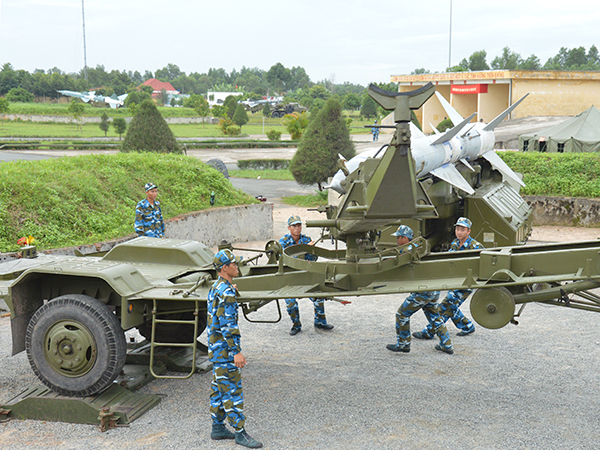 Xây dựng ô phòng không vững chắc, bảo vệ TP. HCM: Trận địa tên lửa của lòng dân Sài Gòn - Ảnh 9.