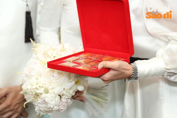 Hoá ra bạn thân tặng Phương Trinh Jolie 700 triệu trong lễ cưới chính là chị gái cô dâu 100 cây vàng từng gây xôn xao MXH - Ảnh 4.