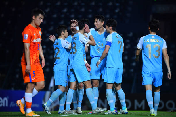 Only knowing how to face the blows, 2 Chinese clubs continue to lose humiliatingly in the Asian tournament - Photo 3.