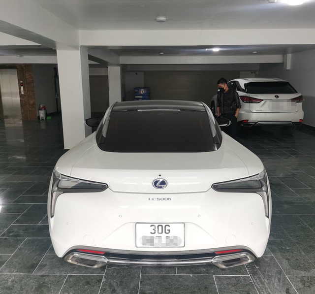 Lexus LC500h siêu hiếm tại Việt Nam được bán lại chỉ với giá hơn 7 tỷ đồng  - Ảnh 3.