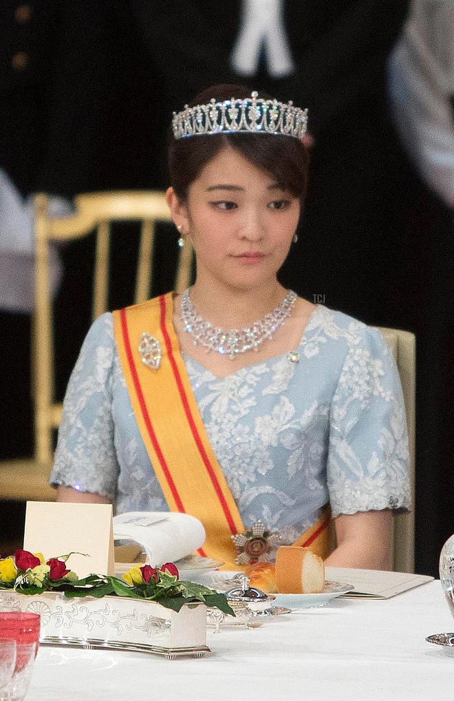 Cặp chị em Công chúa Nhật trái ngược: Cùng sinh ra trong hoàng tộc, đều xinh đẹp và tài giỏi nhưng cuộc đời sao quá khác nhau - Ảnh 9.