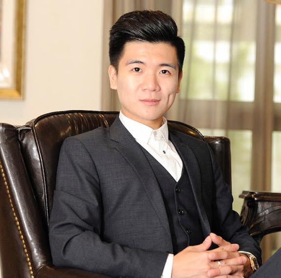   Mr. Do Quang Vinh was elected Chairman of the Board of Directors of SHS Securities - Photo 1.