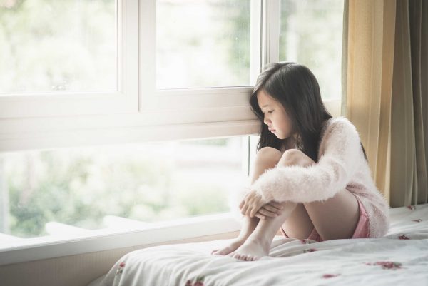 Điều gì khiến trẻ em bị trầm cảm? Giáo sư chỉ ra những nguyên nhân phổ biến nhất - Ảnh 3. Điều gì khiến trẻ em bị trầm cảm? Giáo sư chỉ ra những nguyên nhân phổ biến nhất - Ảnh 3.