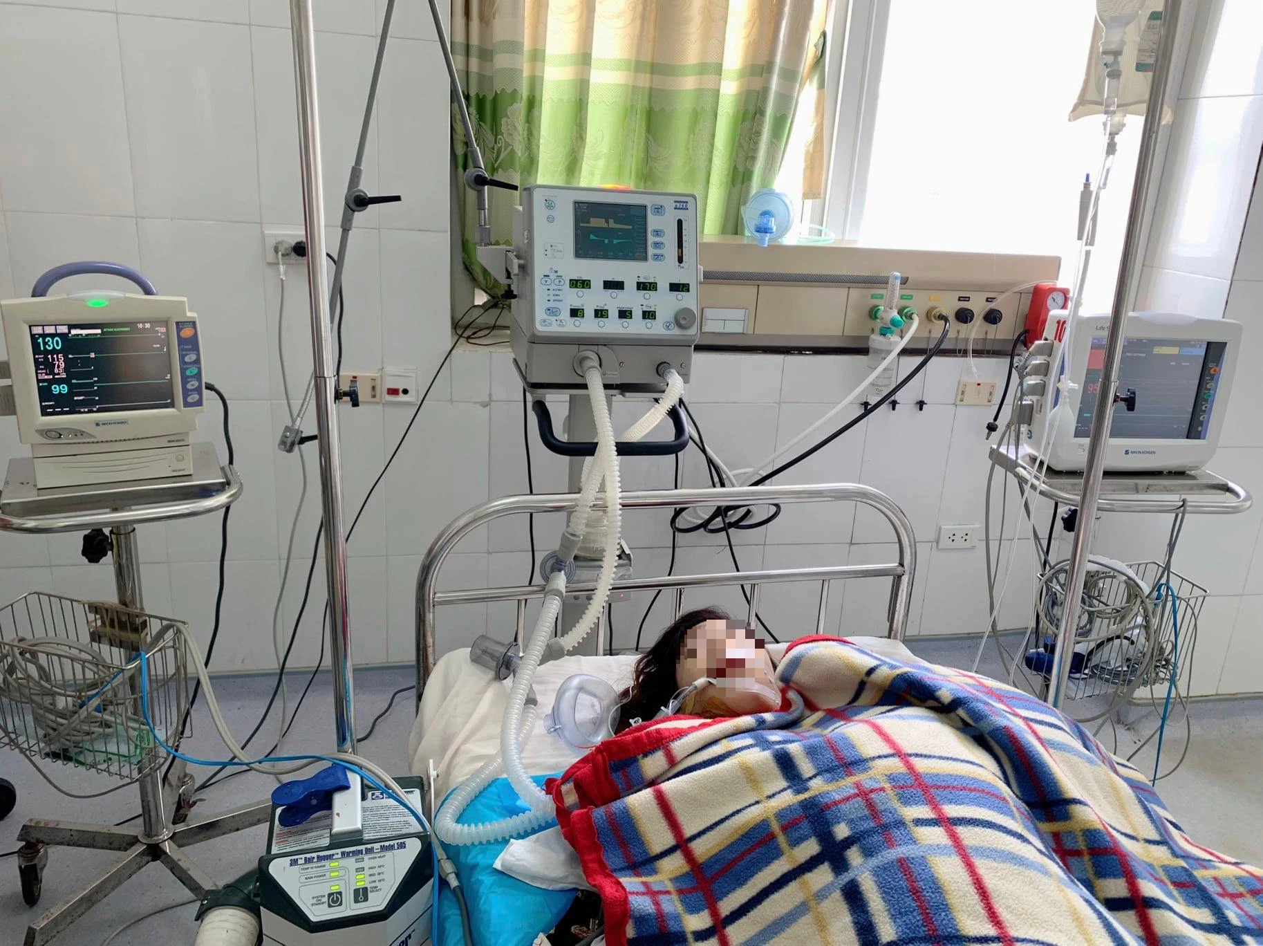 Người phụ nữ tự phá thai tại nhà bị băng huyết, vỡ sẹo tử cung nguy kịch - Ảnh 1. Người phụ nữ tự phá thai tại nhà bị băng huyết, vỡ sẹo tử cung nguy kịch - Ảnh 1.
