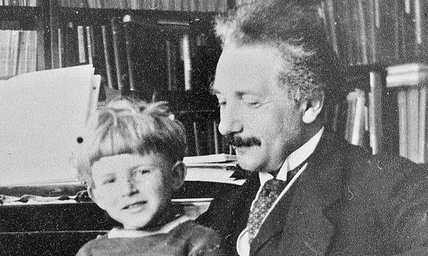 Người con trai út ngỡ là “bản sao” của Albert Einstein: Rơi vào bi kịch khi mới 20 tuổi - Ảnh 3.