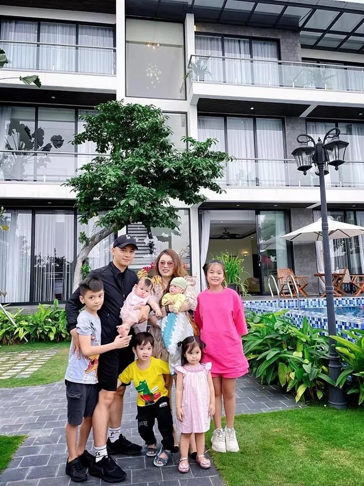 Hằng túi: Nguyên tắc thứ 2 của tôi là khi nào chồng cũ đi bước nữa tôi mới lấy chồng - Ảnh 5. Hằng túi: Nguyên tắc thứ 2 của tôi là khi nào chồng cũ đi bước nữa tôi mới lấy chồng - Ảnh 5.
