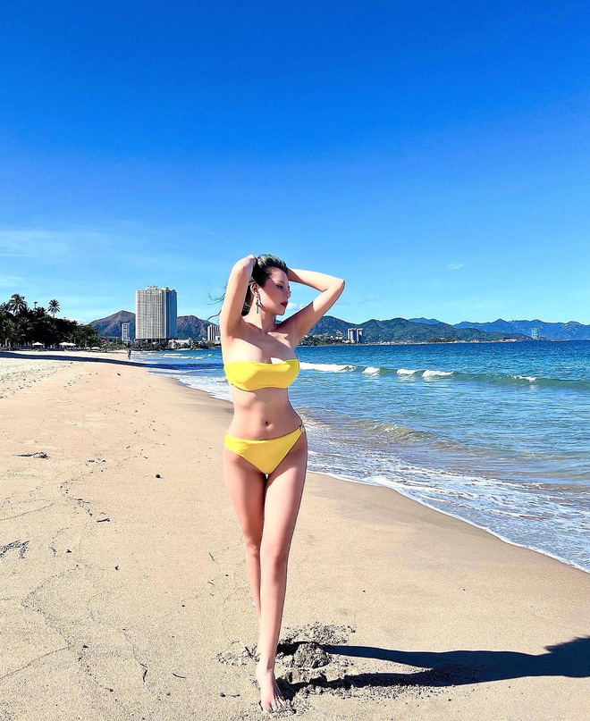 Đại chiến bikini của hội gái đẹp nóng hừng hực: Đường cong nhiều hơn đường đua! - Ảnh 14.