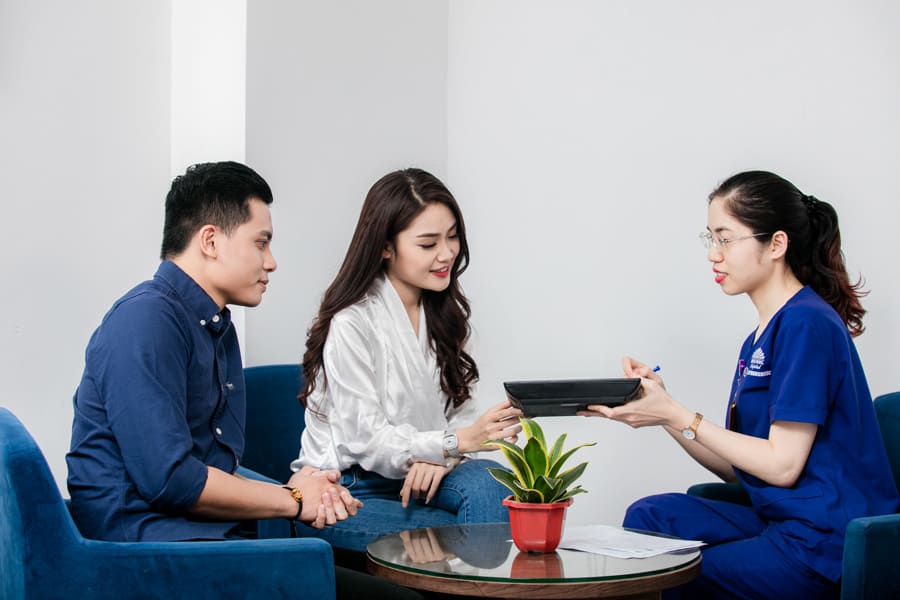 Vì sao thụ tinh ống nghiệm IVF được coi là phép màu cho các cặp đôi vô sinh, hiếm muộn? - Ảnh 2. Vì sao thụ tinh ống nghiệm IVF được coi là phép màu cho các cặp đôi vô sinh, hiếm muộn? - Ảnh 2.