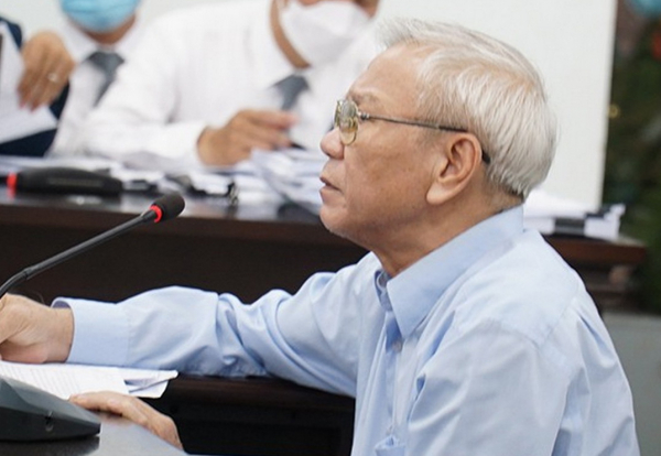 Cựu Chủ tịch tỉnh Khánh Hòa Lê Đức Vinh: “Sai phạm do kế thừa thiếu sót của nhiệm kỳ trước” - Ảnh 2.