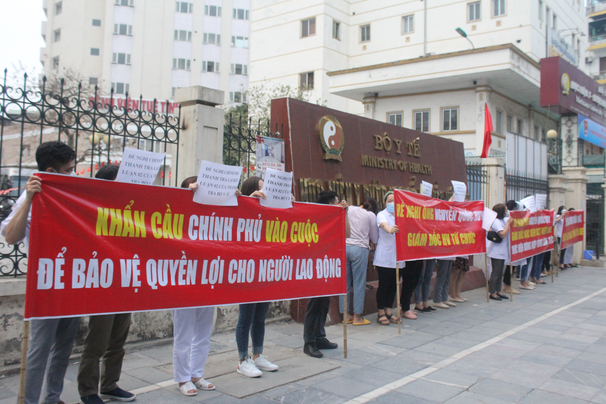 Sau lùm xùm nợ lương, Bệnh viện Tuệ Tĩnh có Giám đốc mới - Ảnh 2. Sau lùm xùm nợ lương, Bệnh viện Tuệ Tĩnh có Giám đốc mới - Ảnh 2.